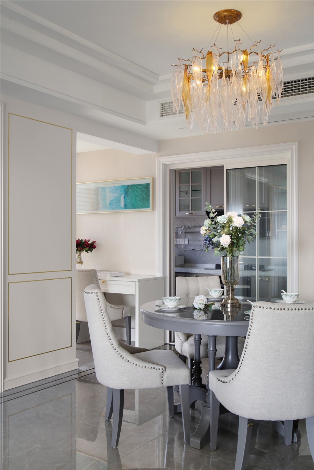 美式輕奢風格家裝設(shè)計室內(nèi)裝修效果圖-餐廳