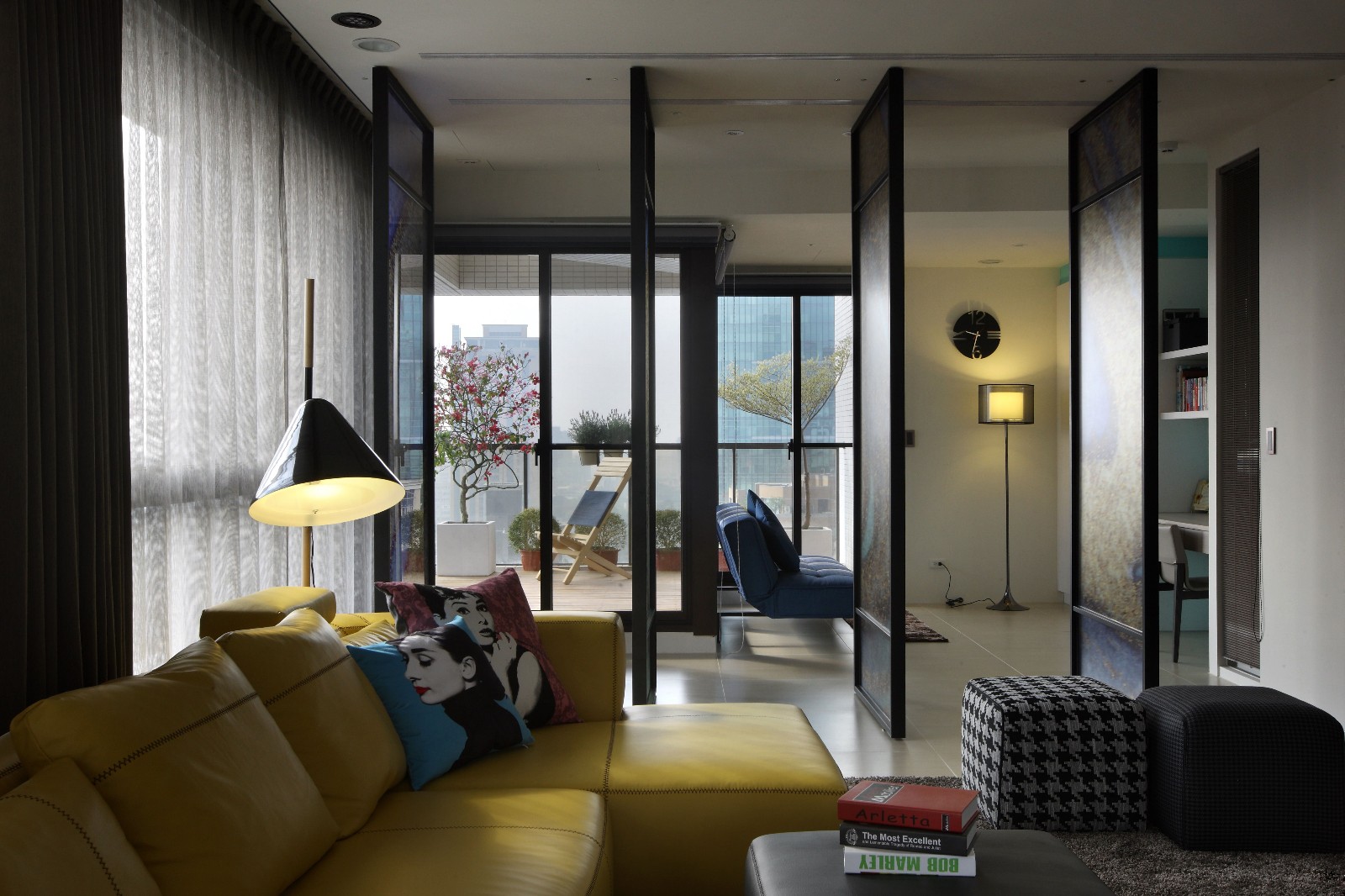 現(xiàn)代簡約風(fēng)格家裝設(shè)計(jì)室內(nèi)裝修效果圖-客廳陽臺(tái) 現(xiàn)代簡約風(fēng)格家裝設(shè)計(jì)室內(nèi)裝修效果圖-客廳陽臺(tái)