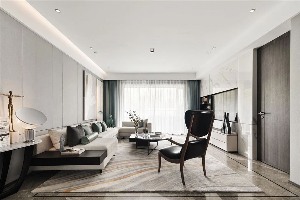 佛山市保利中央公園輕奢風(fēng)格四居室裝修案例