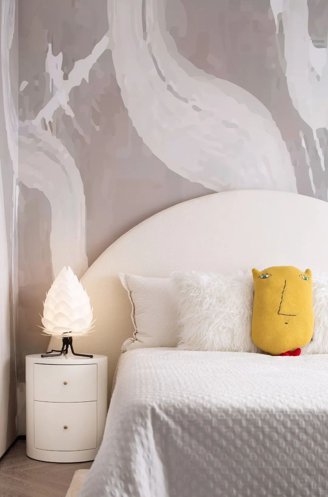 現(xiàn)代簡約風(fēng)格別墅室內(nèi)設(shè)計(jì)家裝案例-臥室