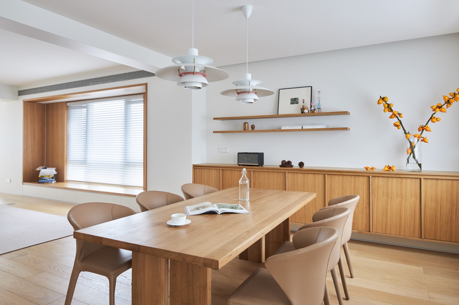 裝修案例日式簡(jiǎn)約風(fēng)格室內(nèi)裝修效果圖-餐廳 裝修案例日式簡(jiǎn)約風(fēng)格室內(nèi)裝修效果圖-餐廳