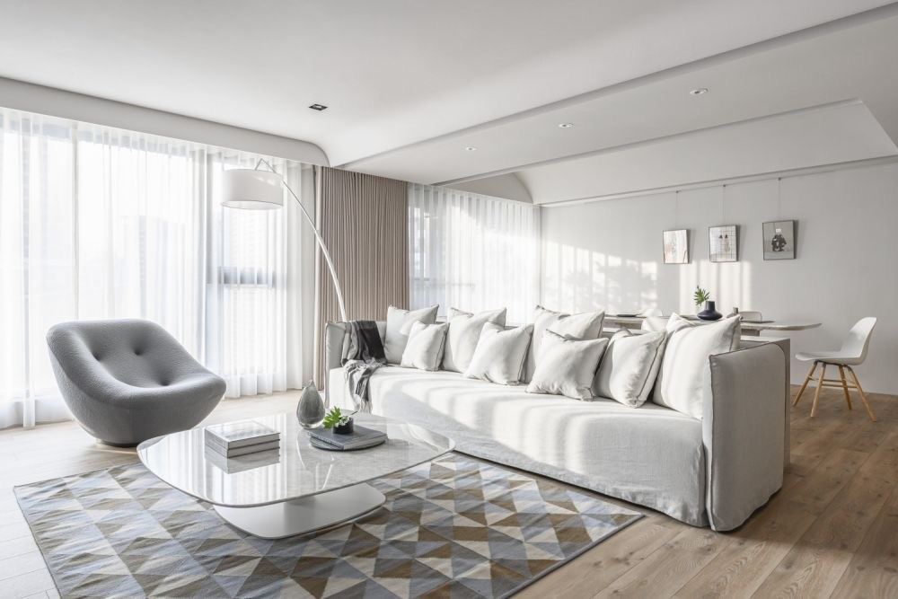 江門市銀泉花園現(xiàn)代簡約風(fēng)格三居室裝修案例