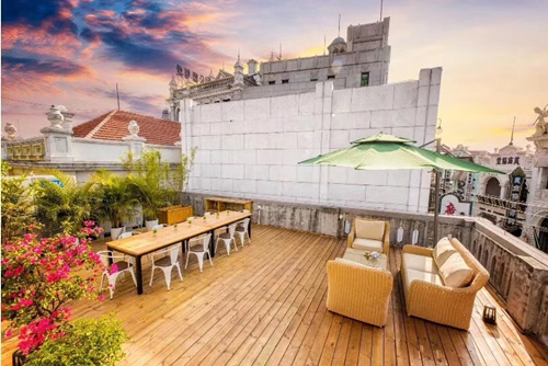 ?？谑泻Ｄ闲绿斓噩F(xiàn)代風(fēng)格辦公空間裝修案例